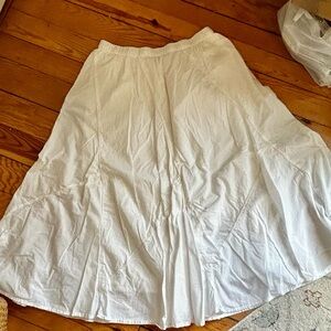 TravelSmith White A-Line Cotton Skirt